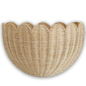 LOLA scalloped wall basket