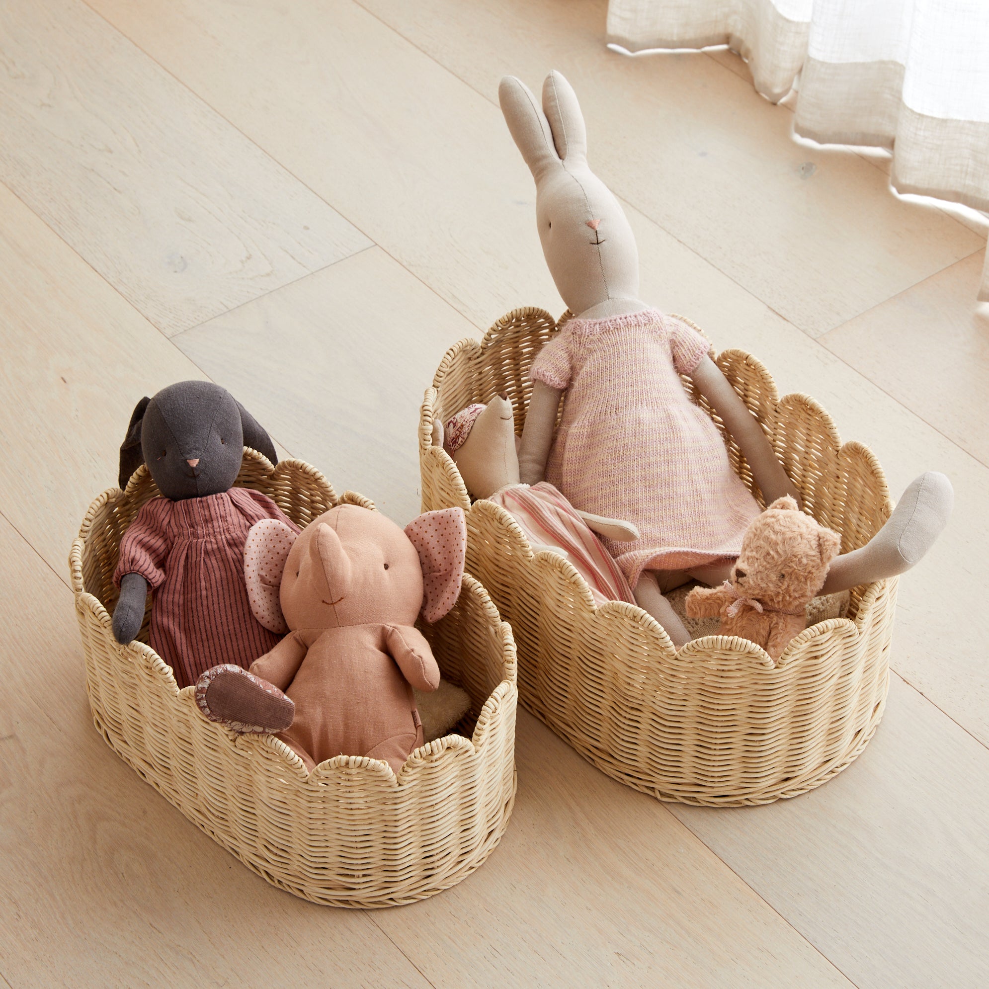 BELLE scalloped basket set