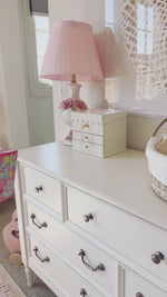 Load and play video in Gallery viewer, Bonnie Scalloped Square Tissue Box Cover

