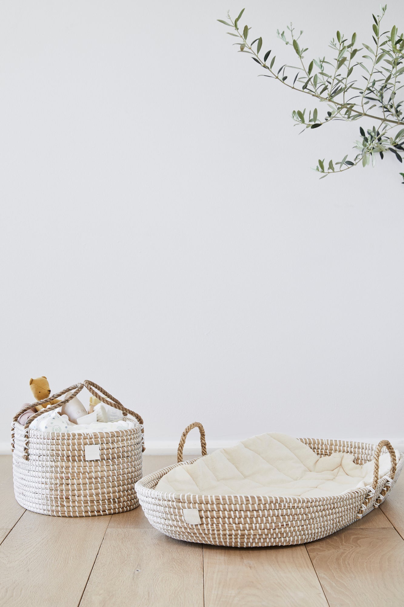 LIV baby changing basket set