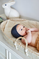 Load image into Gallery viewer, bebe bask changing table 
